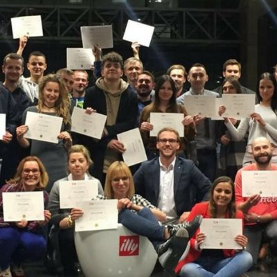 Warsztaty z barist� Università del caffè w Trie�cie Stefano Giannini